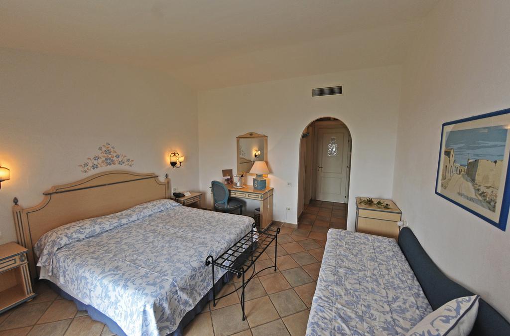 Grand Hotel In פורטו צ'רבו מראה חיצוני תמונה
