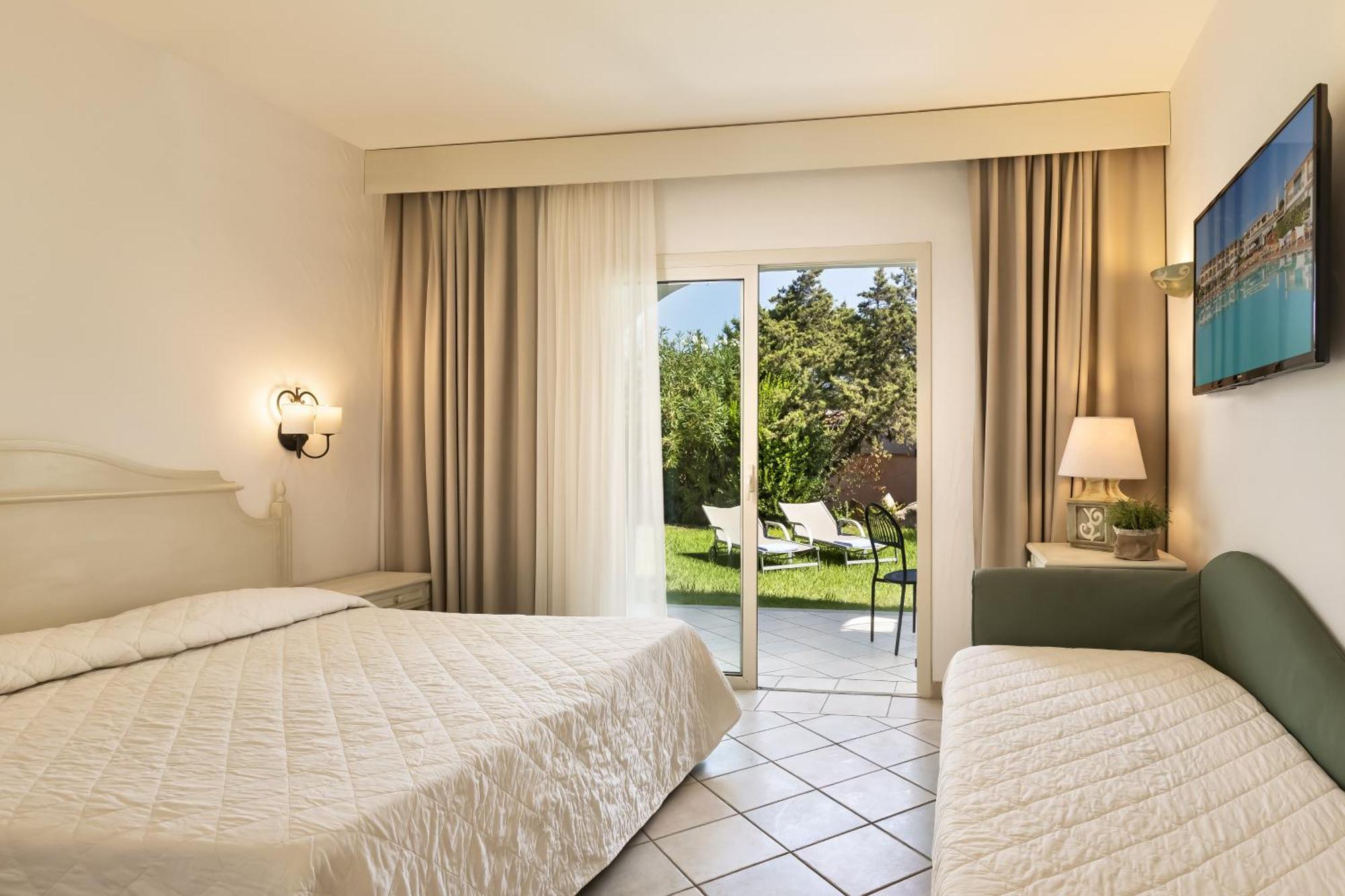 Grand Hotel In פורטו צ'רבו מראה חיצוני תמונה