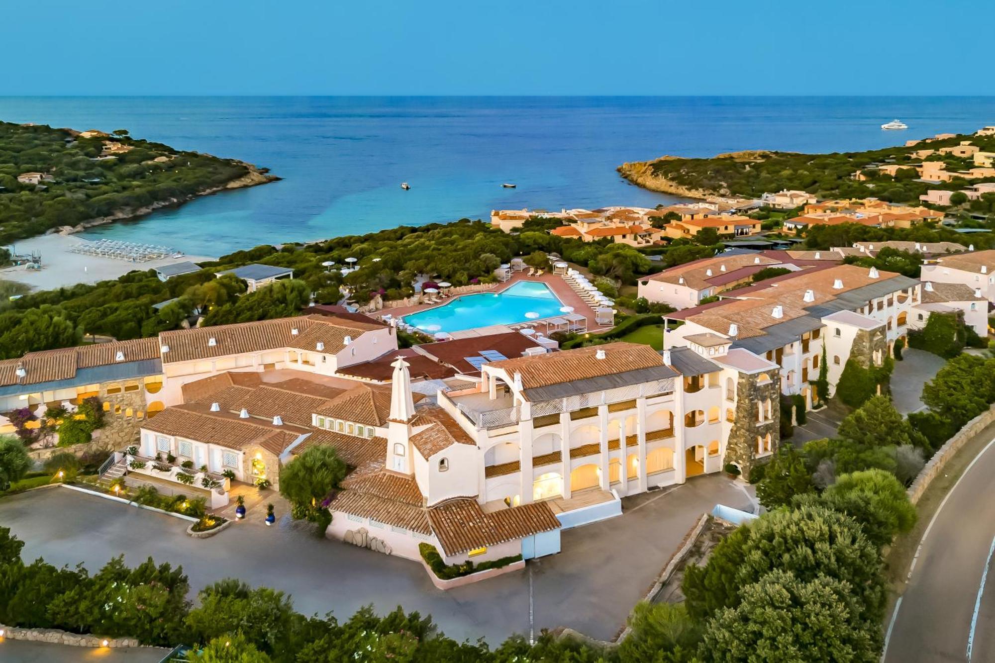 Grand Hotel In פורטו צ'רבו מראה חיצוני תמונה